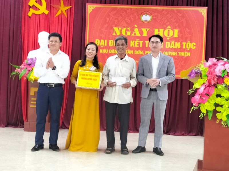 Chung vui ngày hội ĐĐK KDC Tân Sơn - Phường Quỳnh Thiện - TX Hoàng Mai